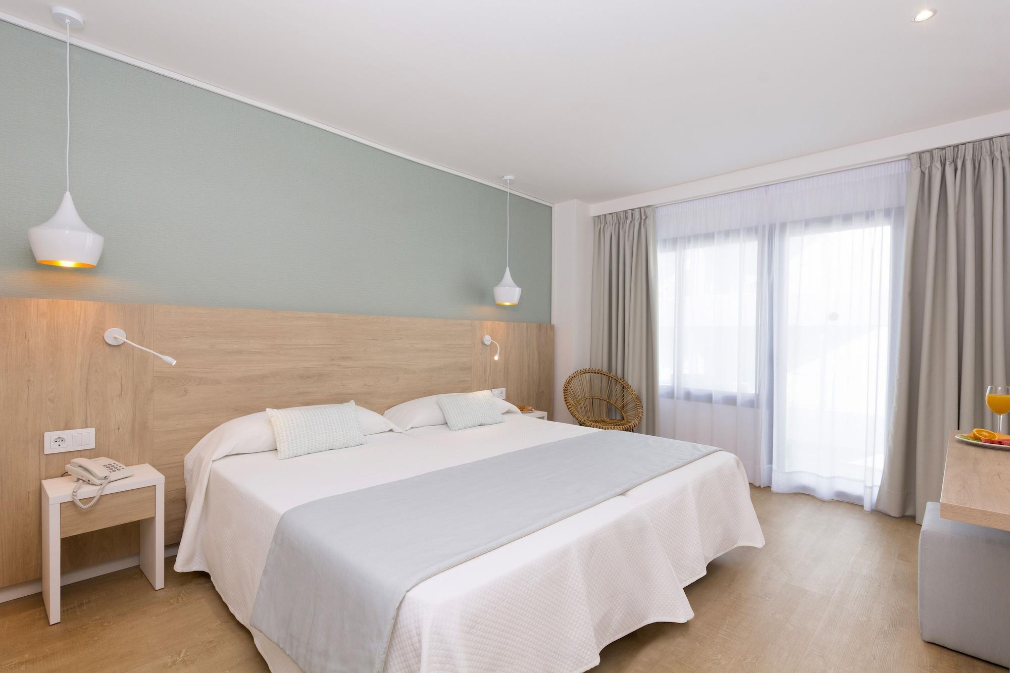 Hsm Regana - Adults Only Hotel Cala Ratjada  Exterior photo